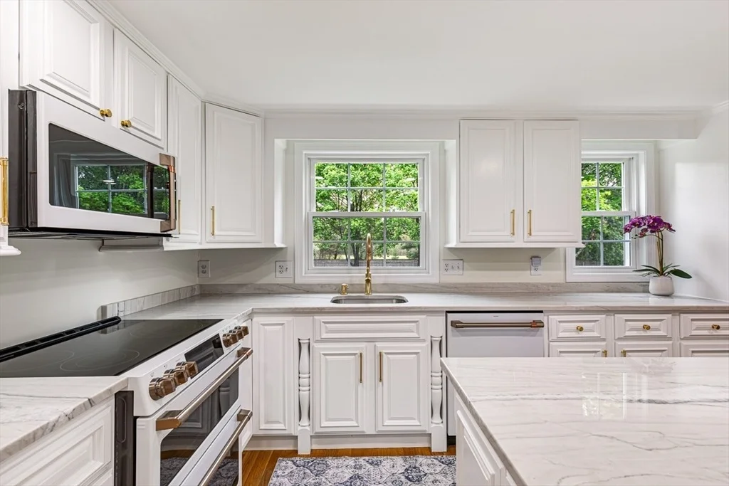 Photo of 528 Brown Ave