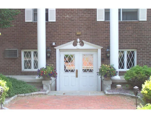 Photo of Unit C7 at 209 Great Rd