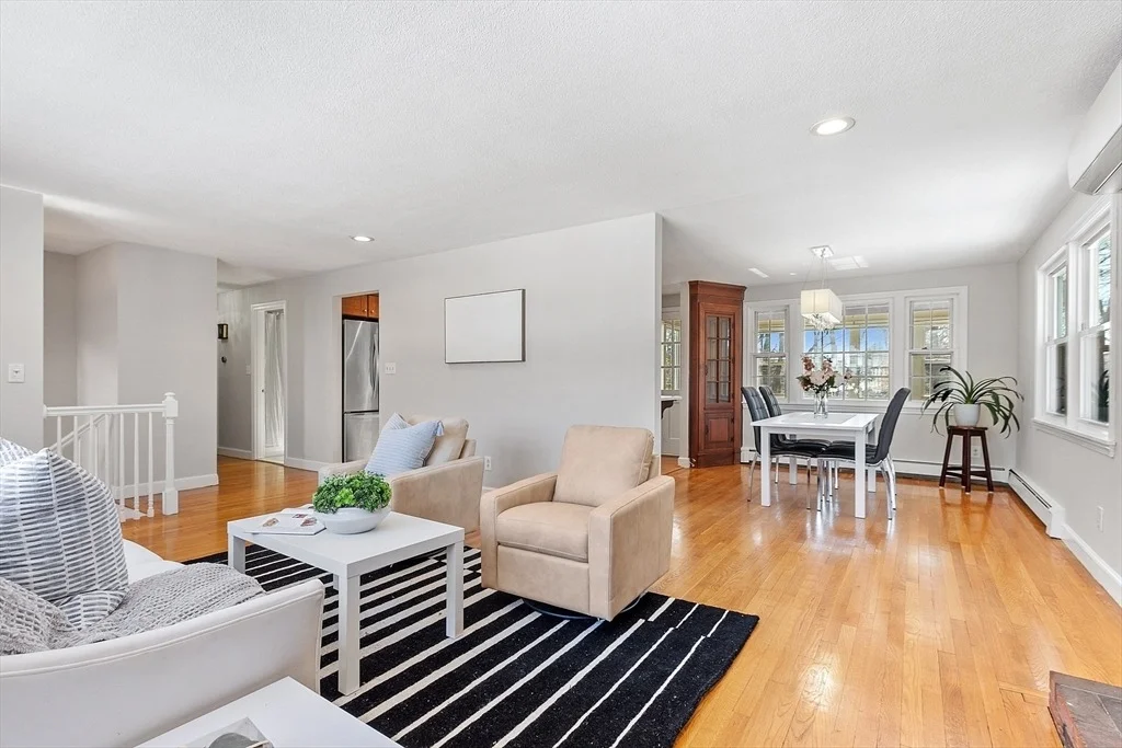Photo of 4 Saint James Cir