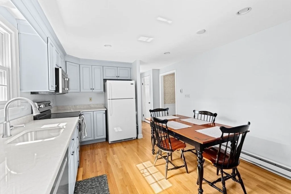Photo of 28 Riverside Drive