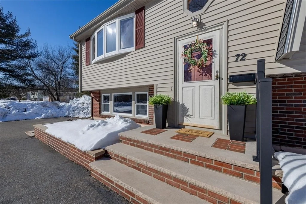 Photo of 72 Rogers Dr
