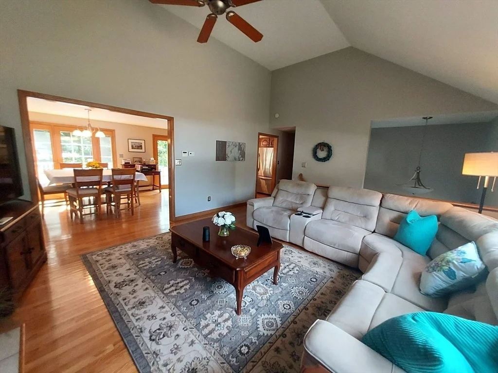Photo of 1 Dorianna Cir
