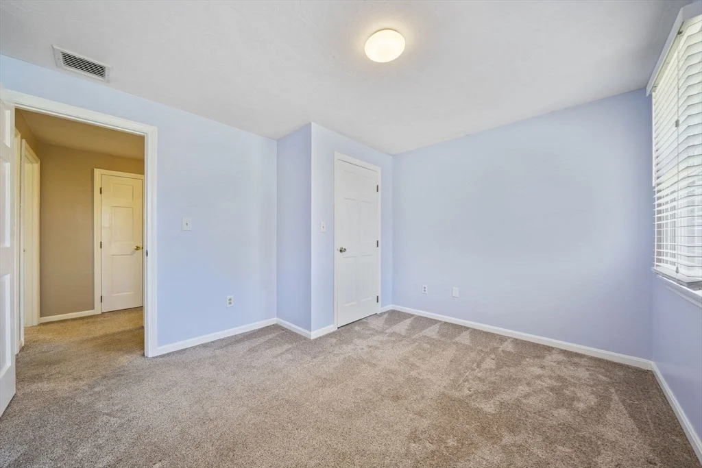 Photo of 75 Erica Dr