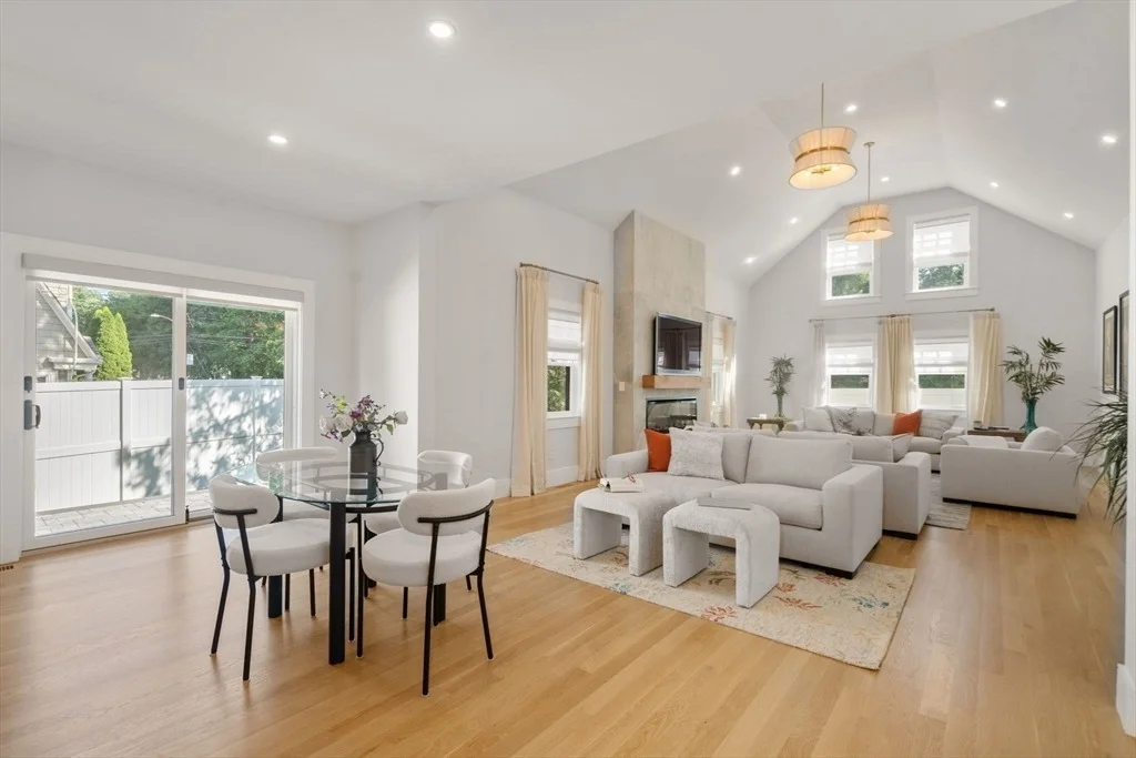 Photo of 265 Weston Rd