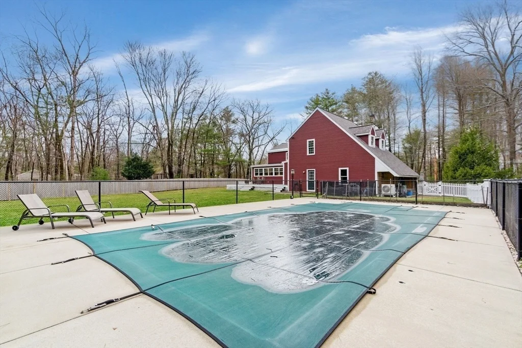 Photo of 648 Stow Rd