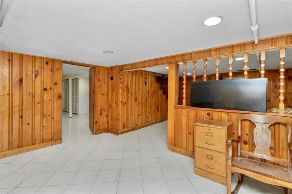 Photo of 44 Barbara Road