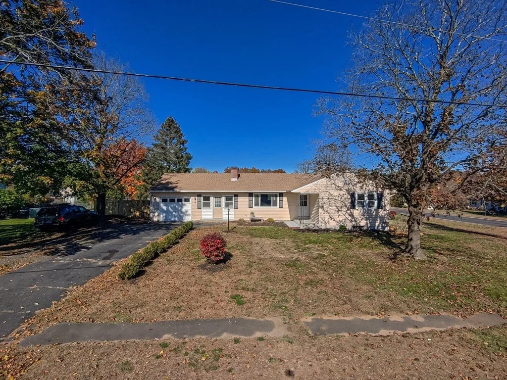 Photo of 8 Ridgeview Drive