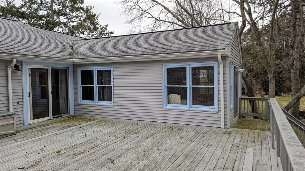 Photo of 241 Edgewater Drive