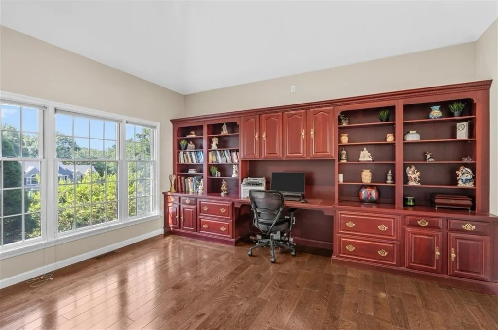 Photo of 256 Hillcrest Rd
