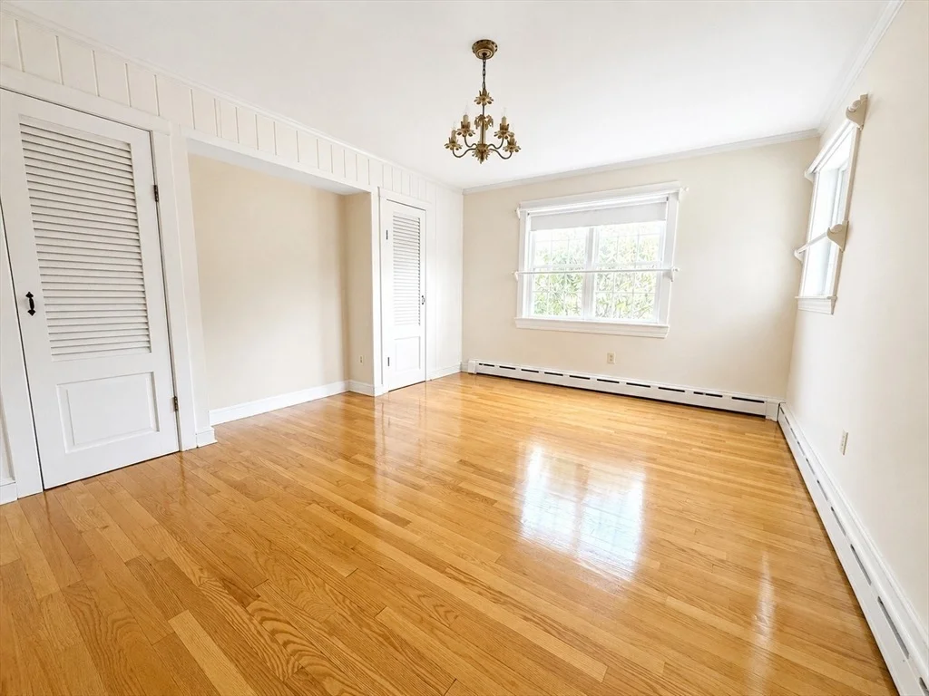 Photo of 212 Charlton Road