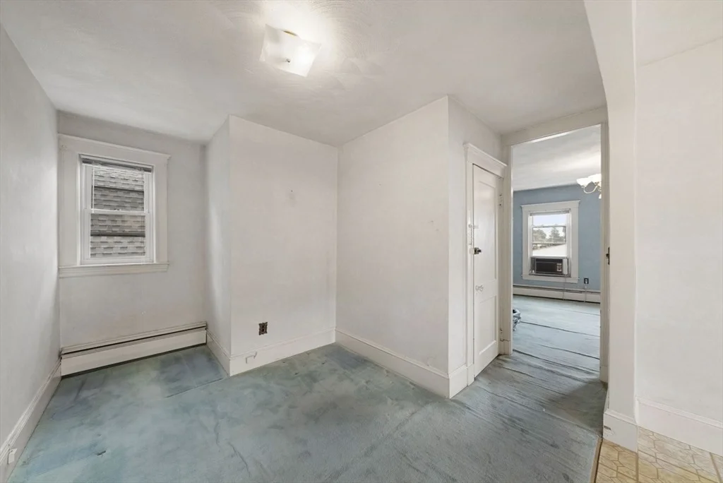 Photo of 562 Broadway