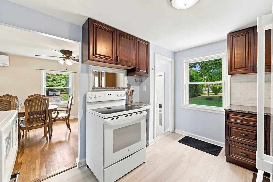 Photo of 162 Clark St