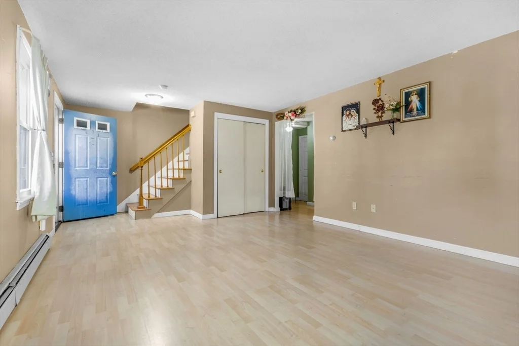 Photo of 46 Vincent Cir