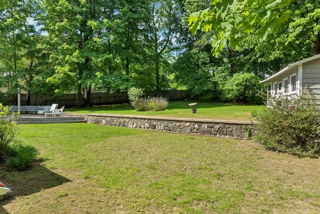 Photo of 394 Pearl St