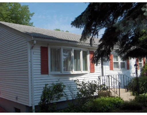 Photo of 70 Pond Lane