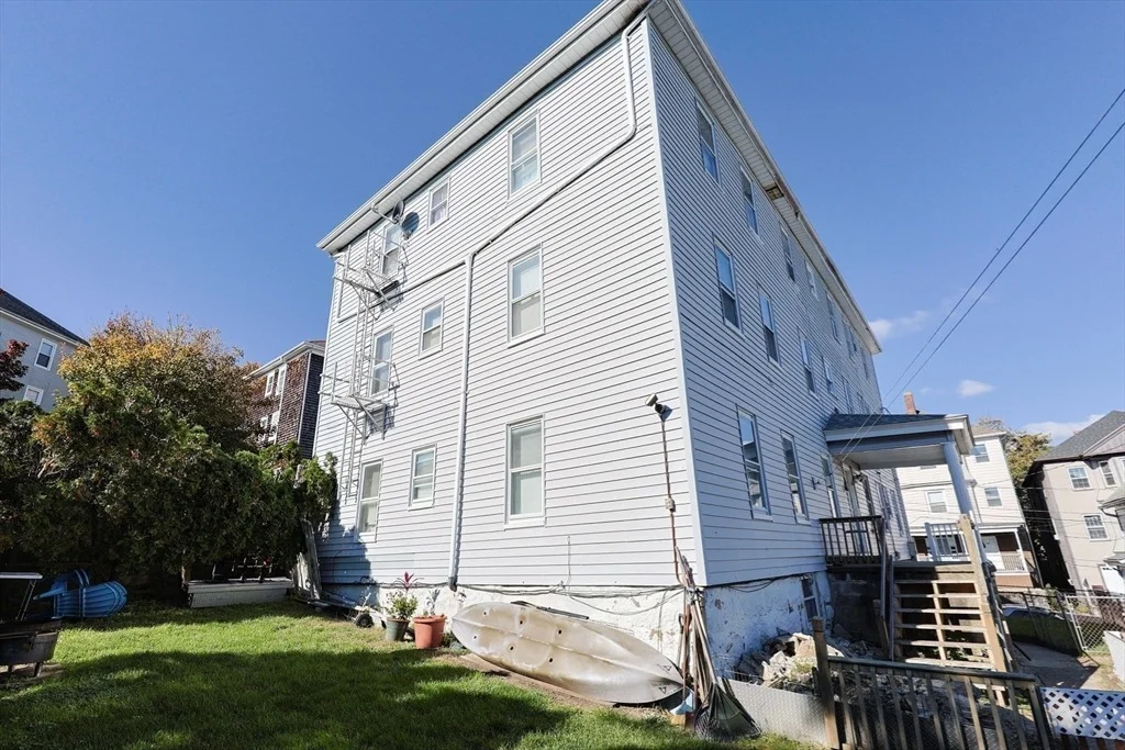 Photo of 212-218 Lowell St