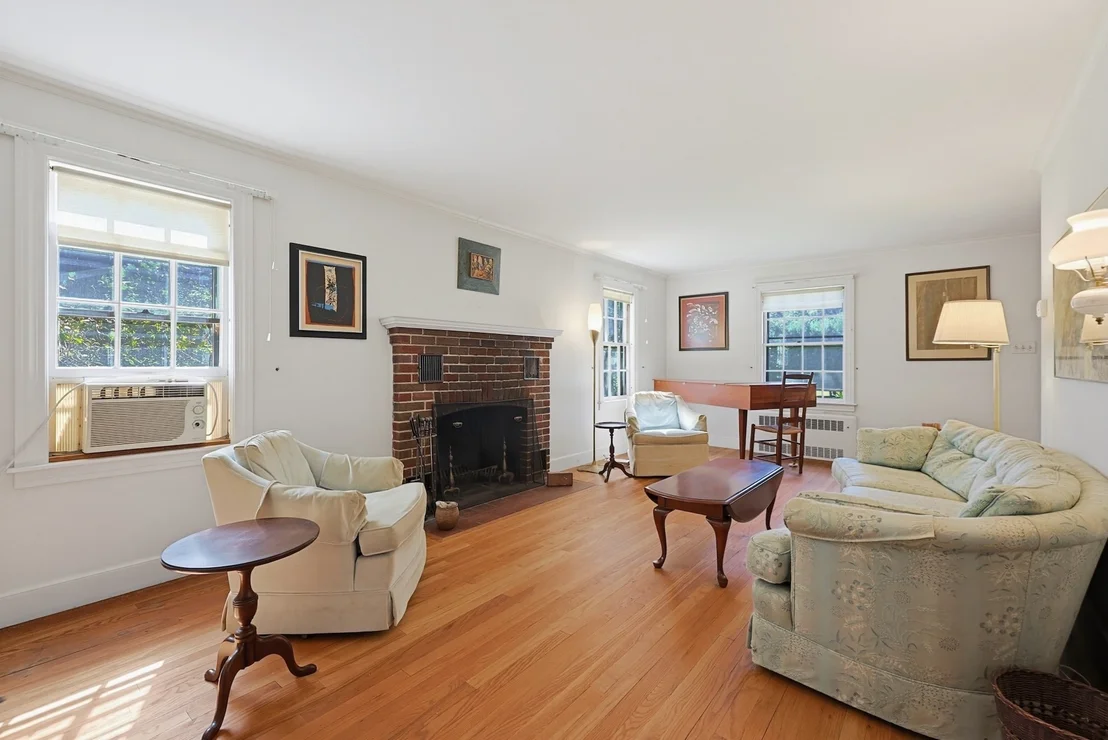 Photo of 24 Stark Rd
