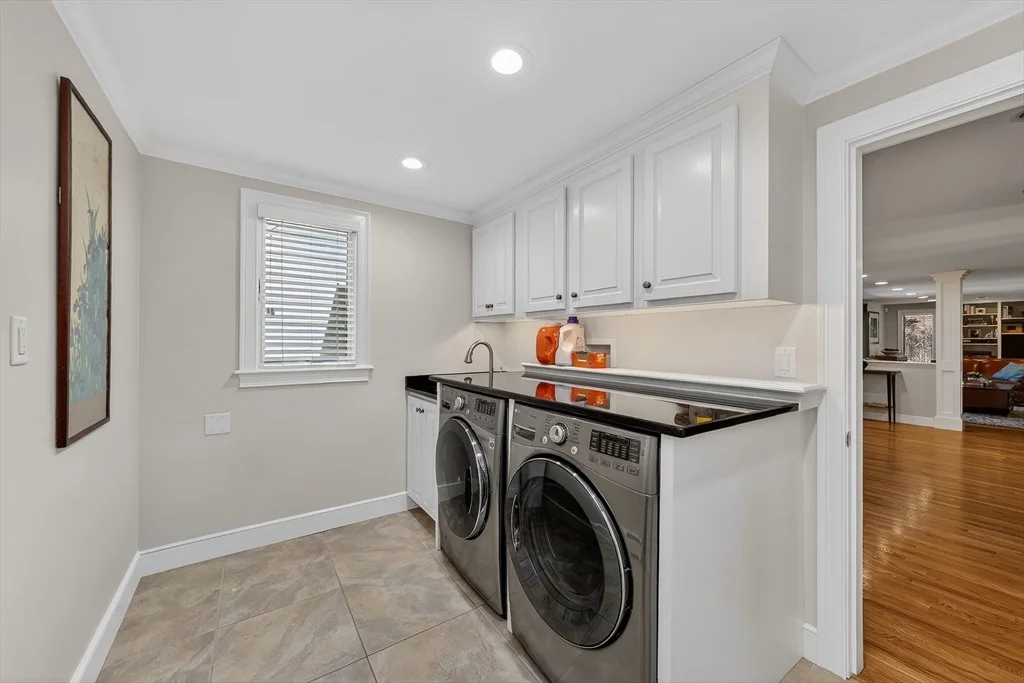 Photo of 37 Mast Hill Rd