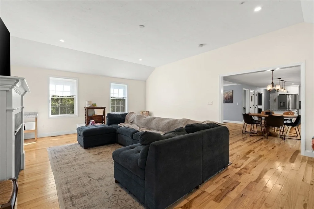 Photo of 17 Pond Edge Trl