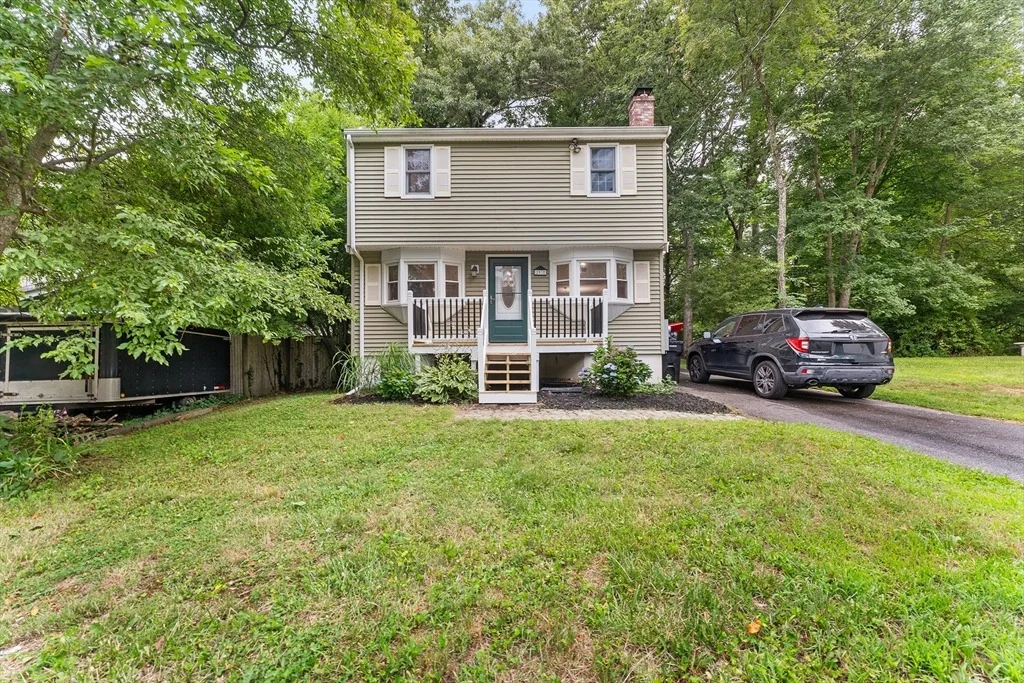 Photo of 93 Annawon Dr