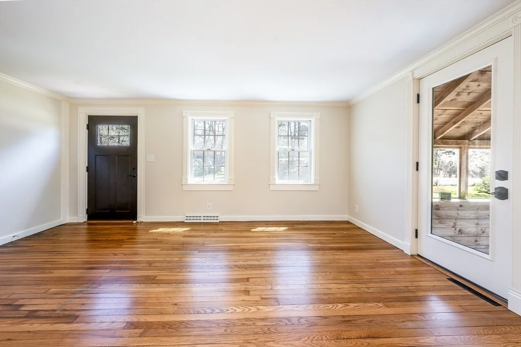 Photo of 45 Old Phinney's Lane