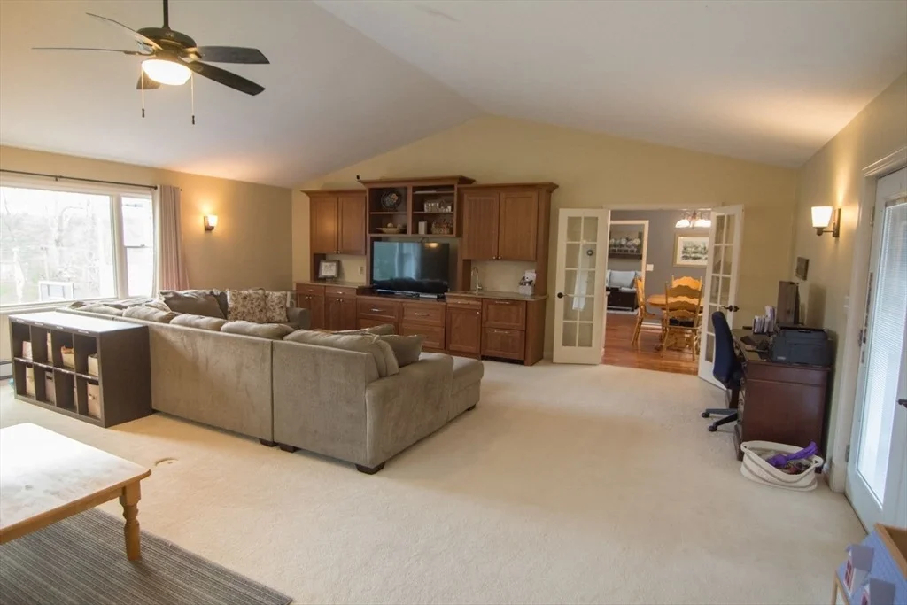 Photo of 122 Maybrook