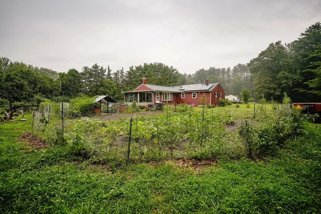 Photo of 43 Colony Dr
