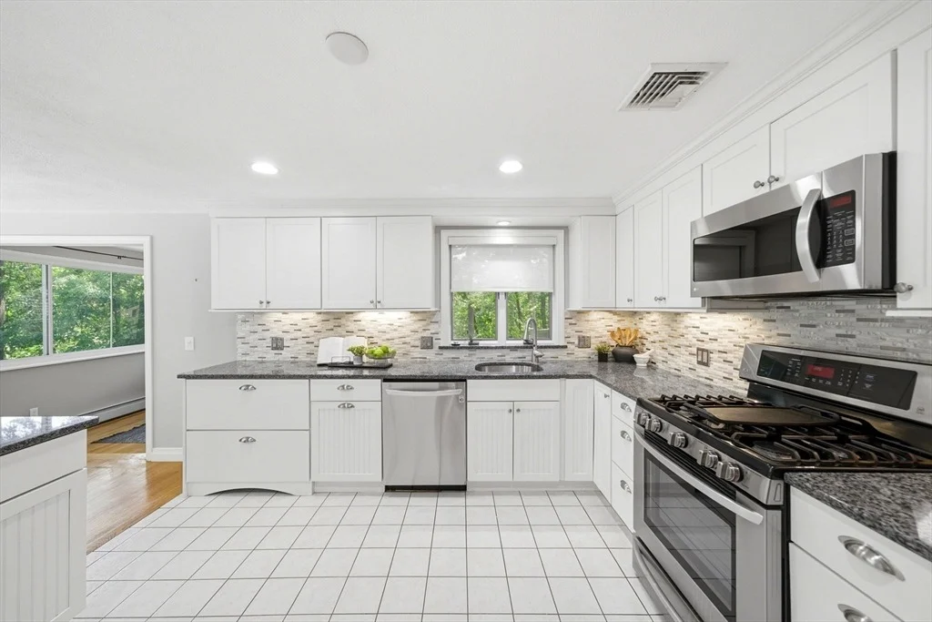 Photo of 10 Richardson Cir