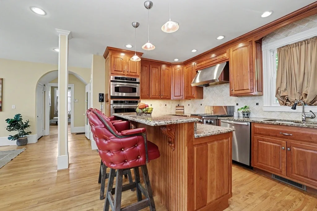 Photo of 83 Beacon