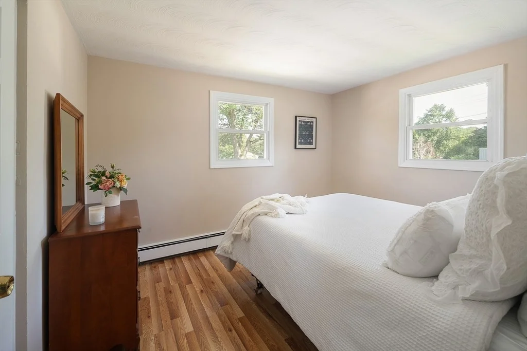 Photo of 9 Upper Joclyn Avenue