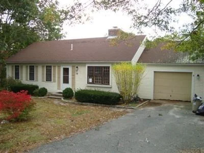 Photo of 16 Huckins Neck Rd
