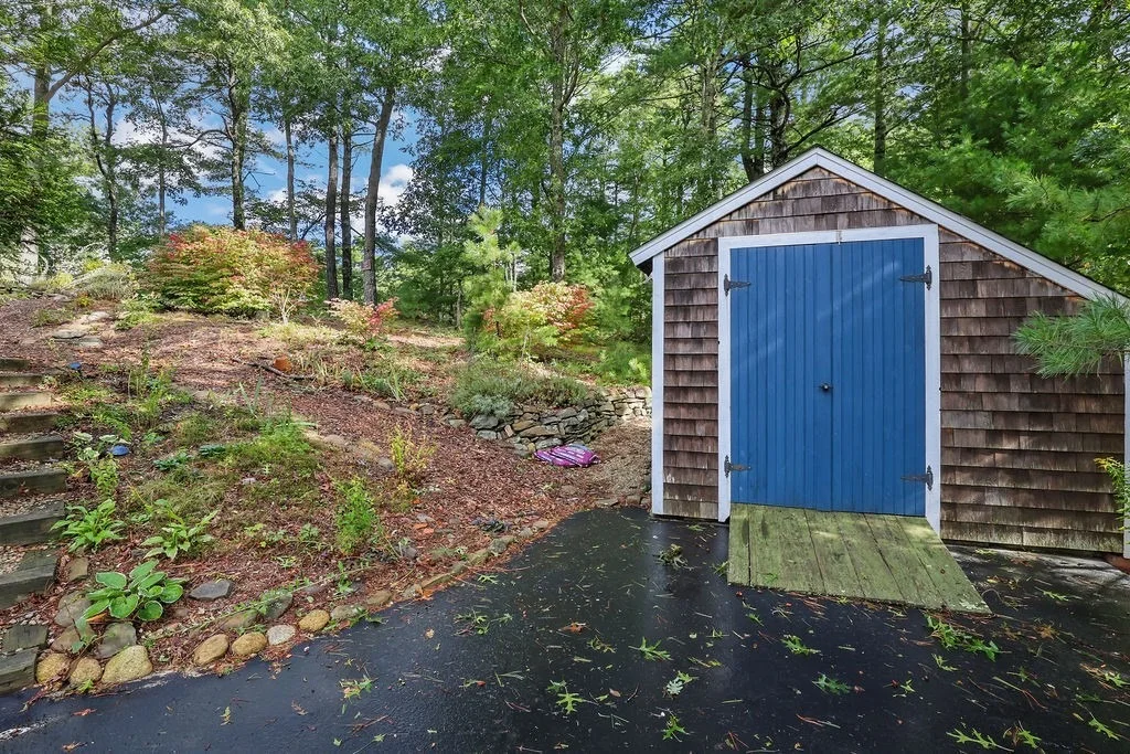 Photo of 9 Beachwood Dr.