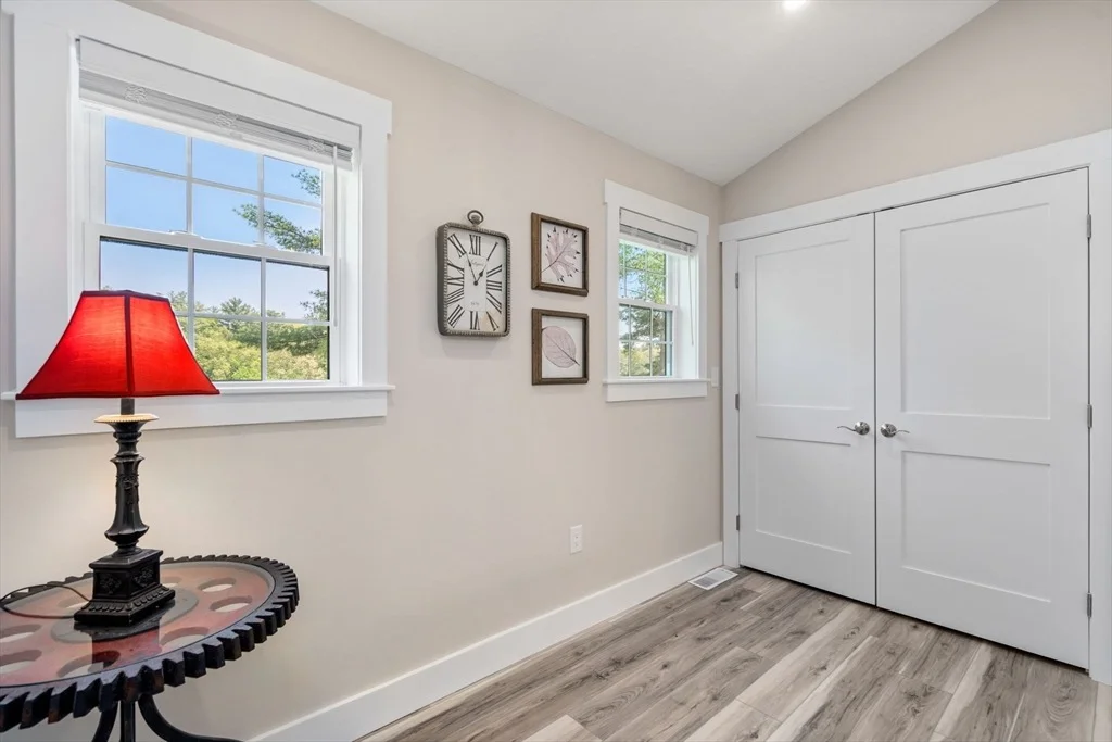 Photo of 44 Pine Point Rd