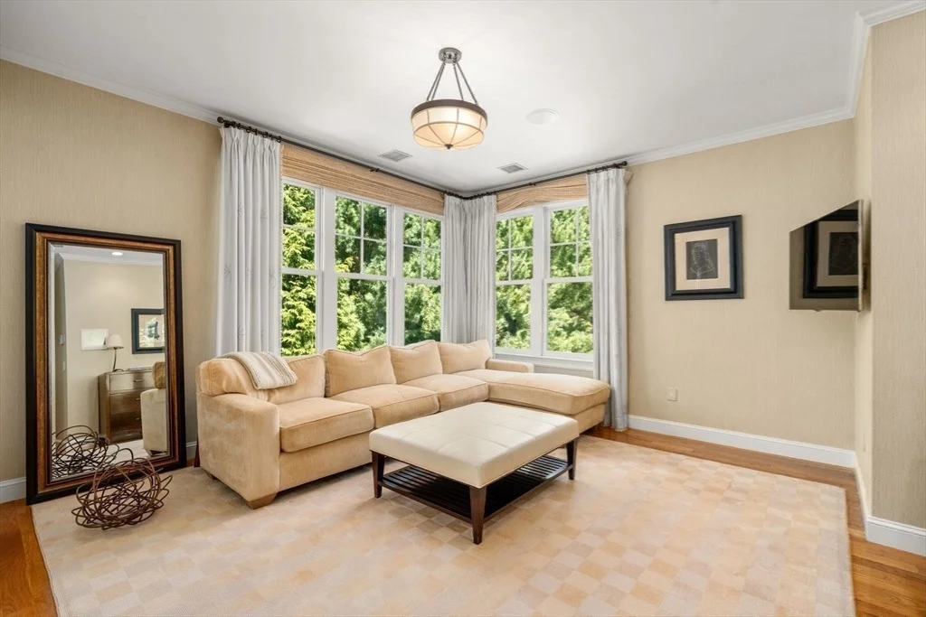Photo of 9 Stonegate Dr