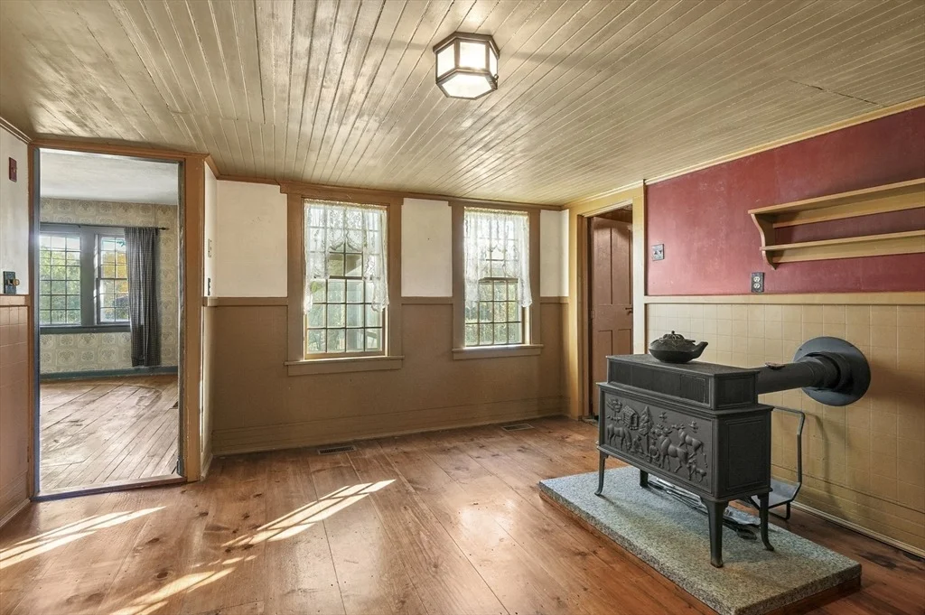 Photo of 216 Brookfield Rd