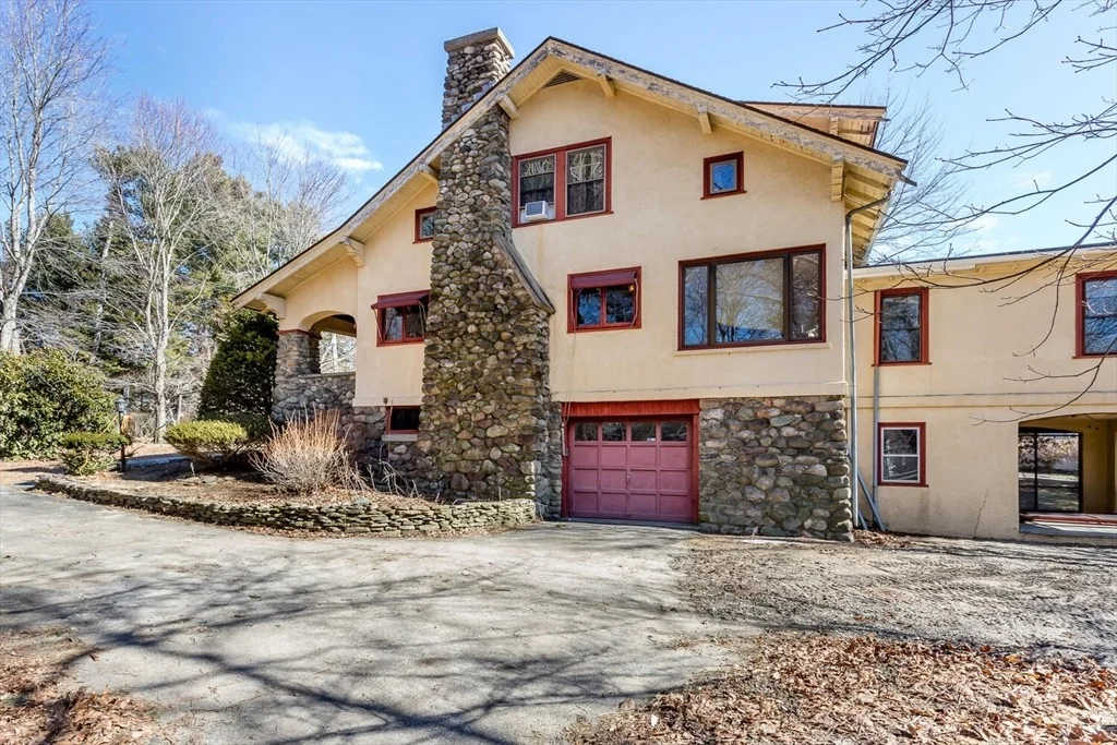Photo of 240 Chapman Street