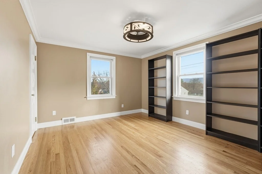 Photo of 565 Williams Street