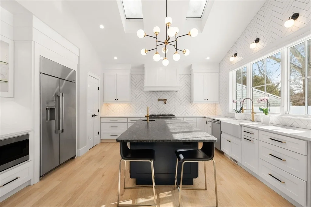 Photo of 620 High Rock St