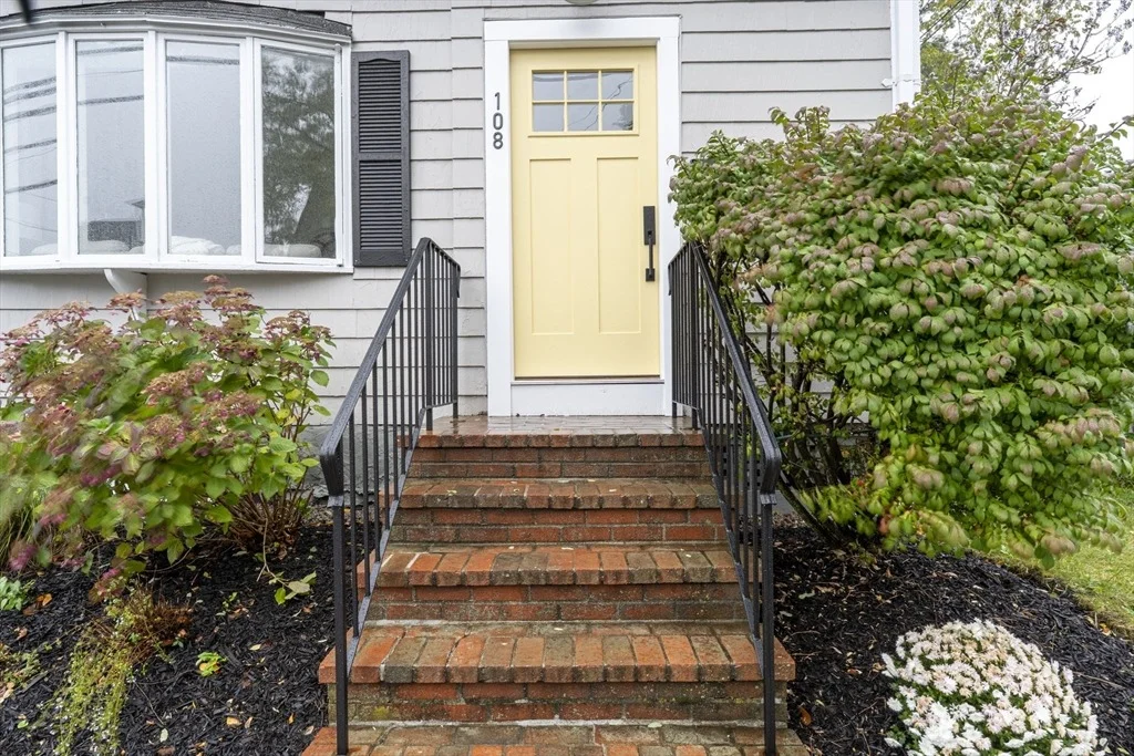 Photo of 108 Warren St