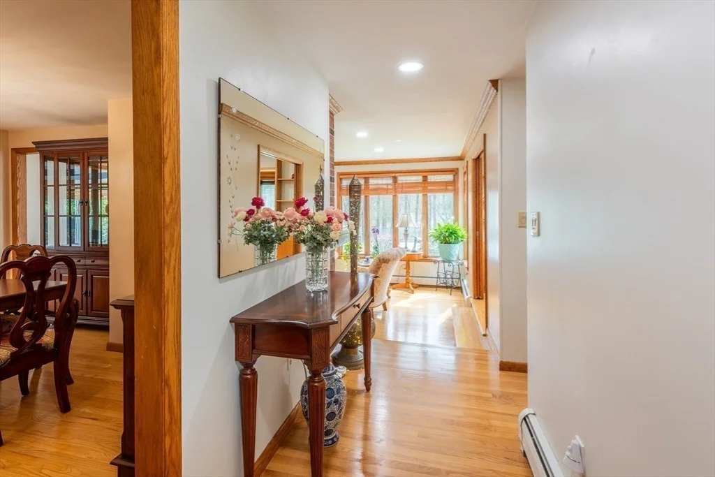 Photo of 560 Middle St