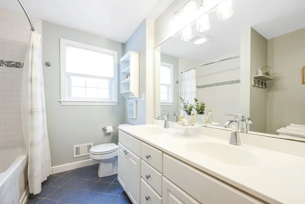 Photo of 17 Tamarack Road