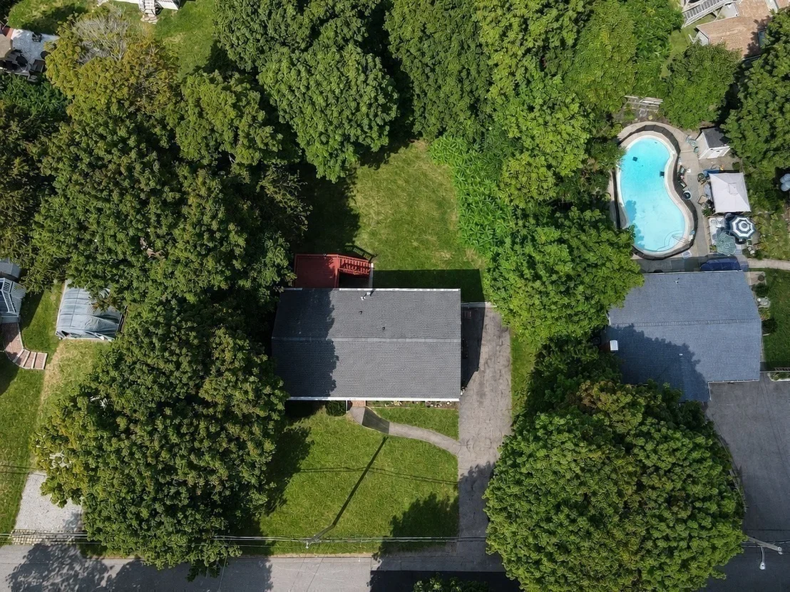 Photo of 16 Andrew Avenue