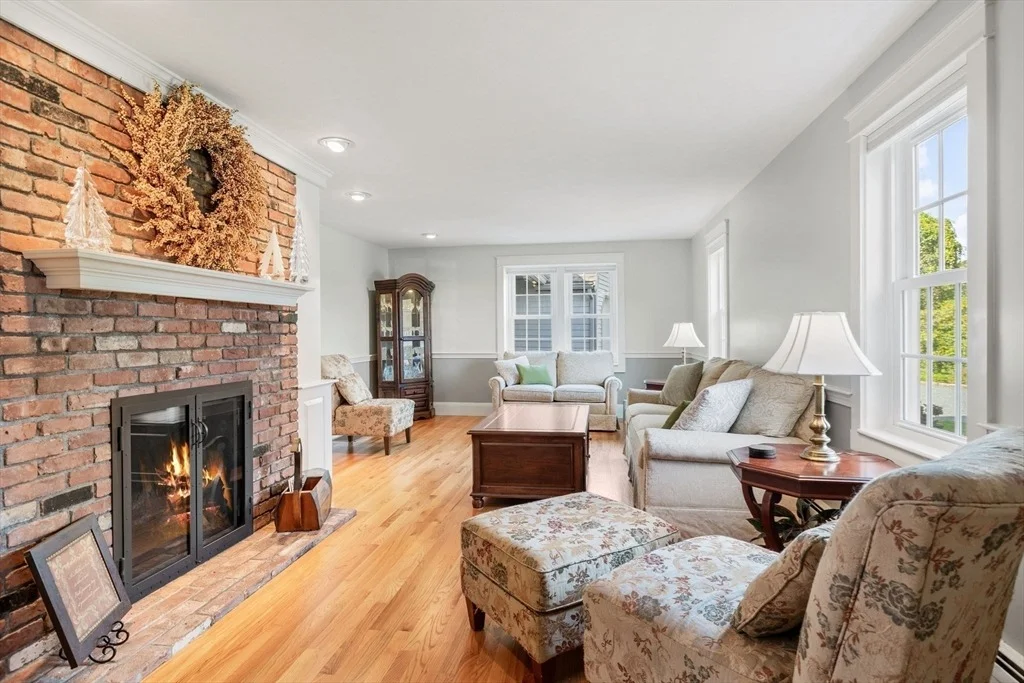 Photo of 17 Holway Dr