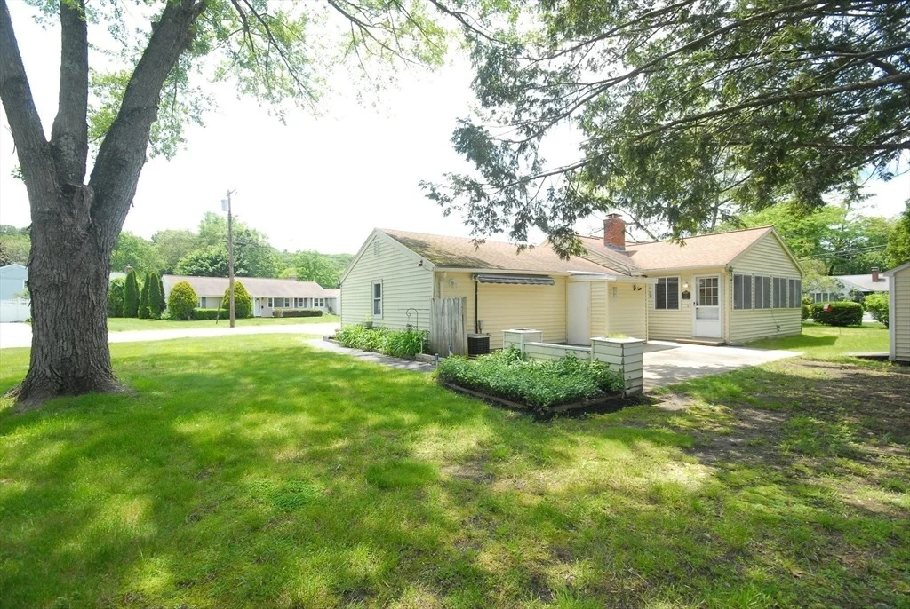 Photo of 12 Reo Rd
