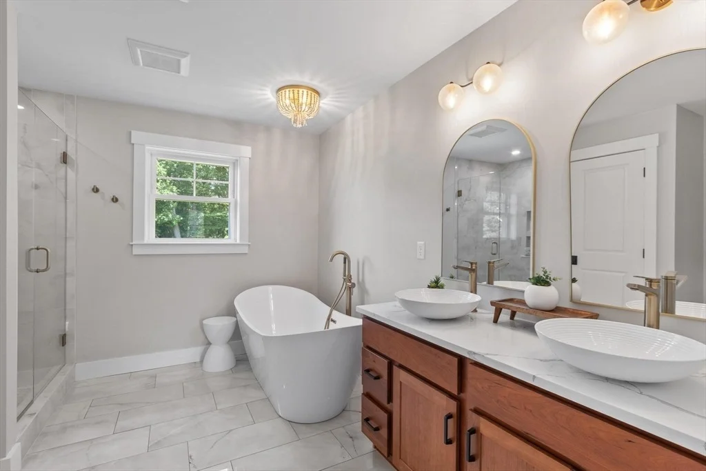 Photo of 370 Flat Hill Rd