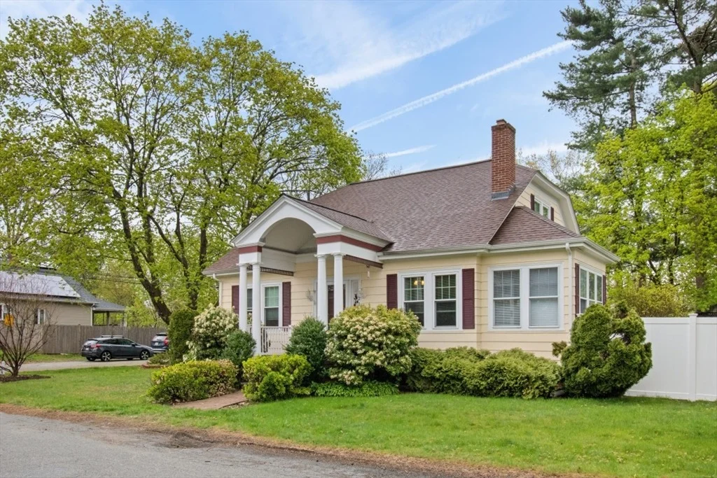 Photo of 210 Robert St