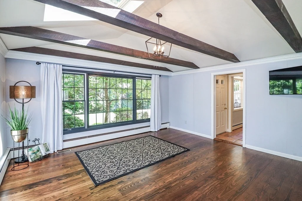 Photo of 595 Laurel Street