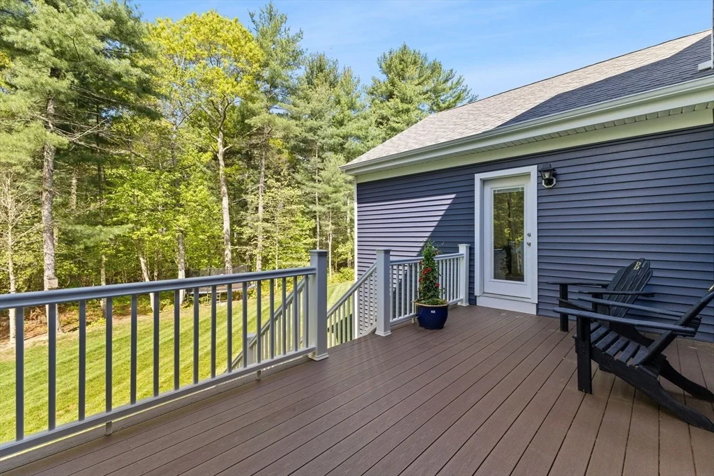 Photo of 39 Erbeck Cir Ext