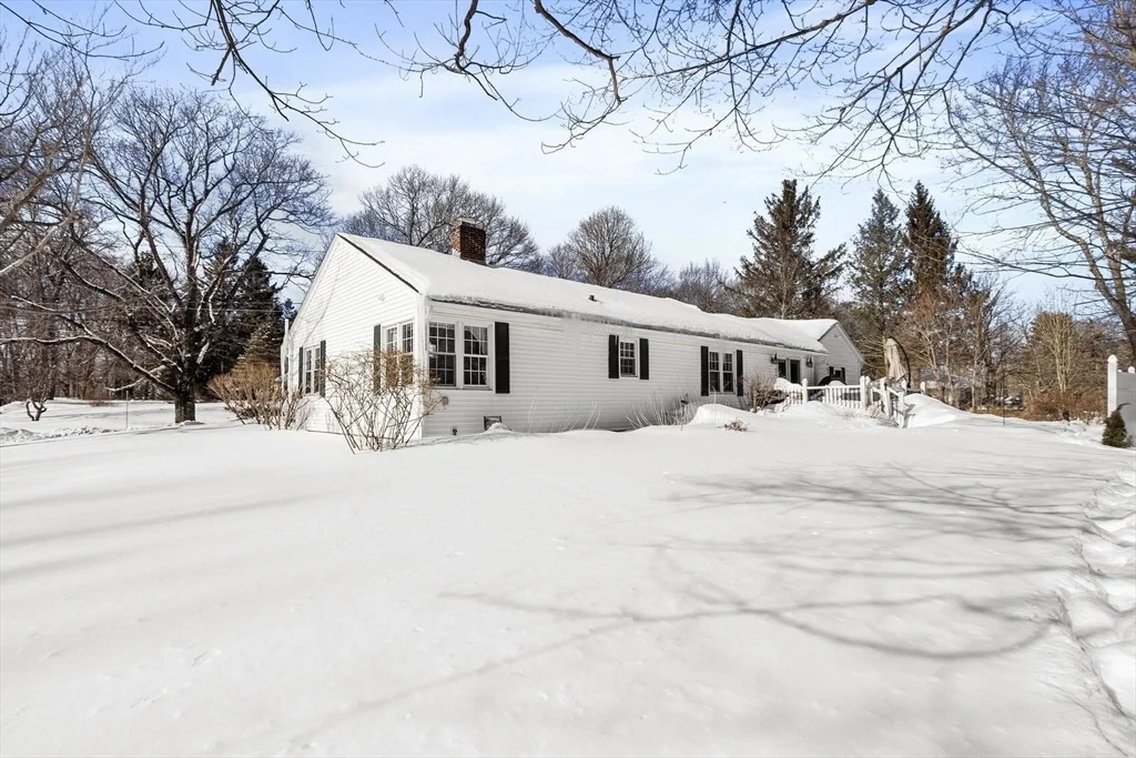 Photo of 38 Knower Rd