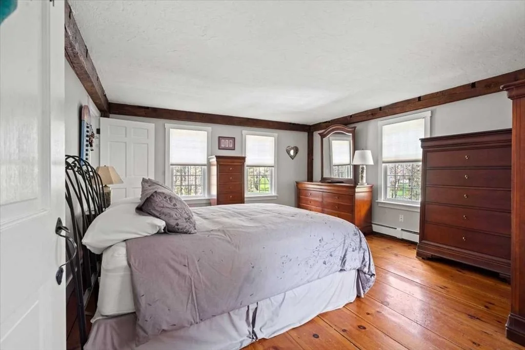 Photo of 9 Bay Path Dr